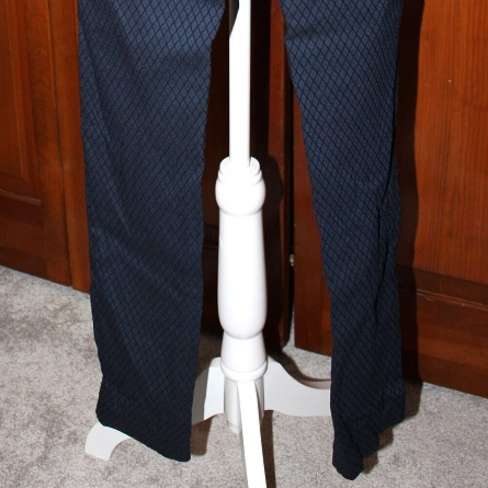 Pants - Picture 4 of 8